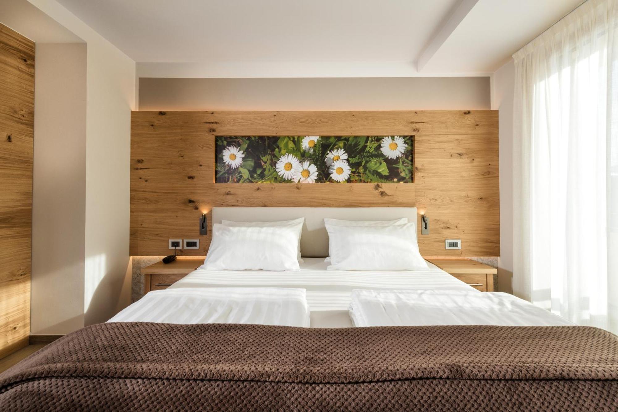 Family Hotel Serena อันดาโล ภายนอก รูปภาพ