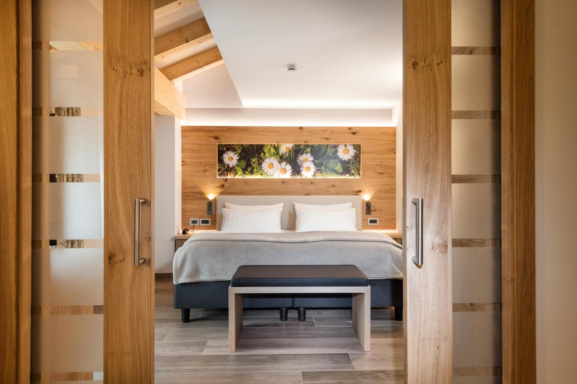 Family Hotel Serena อันดาโล ภายนอก รูปภาพ