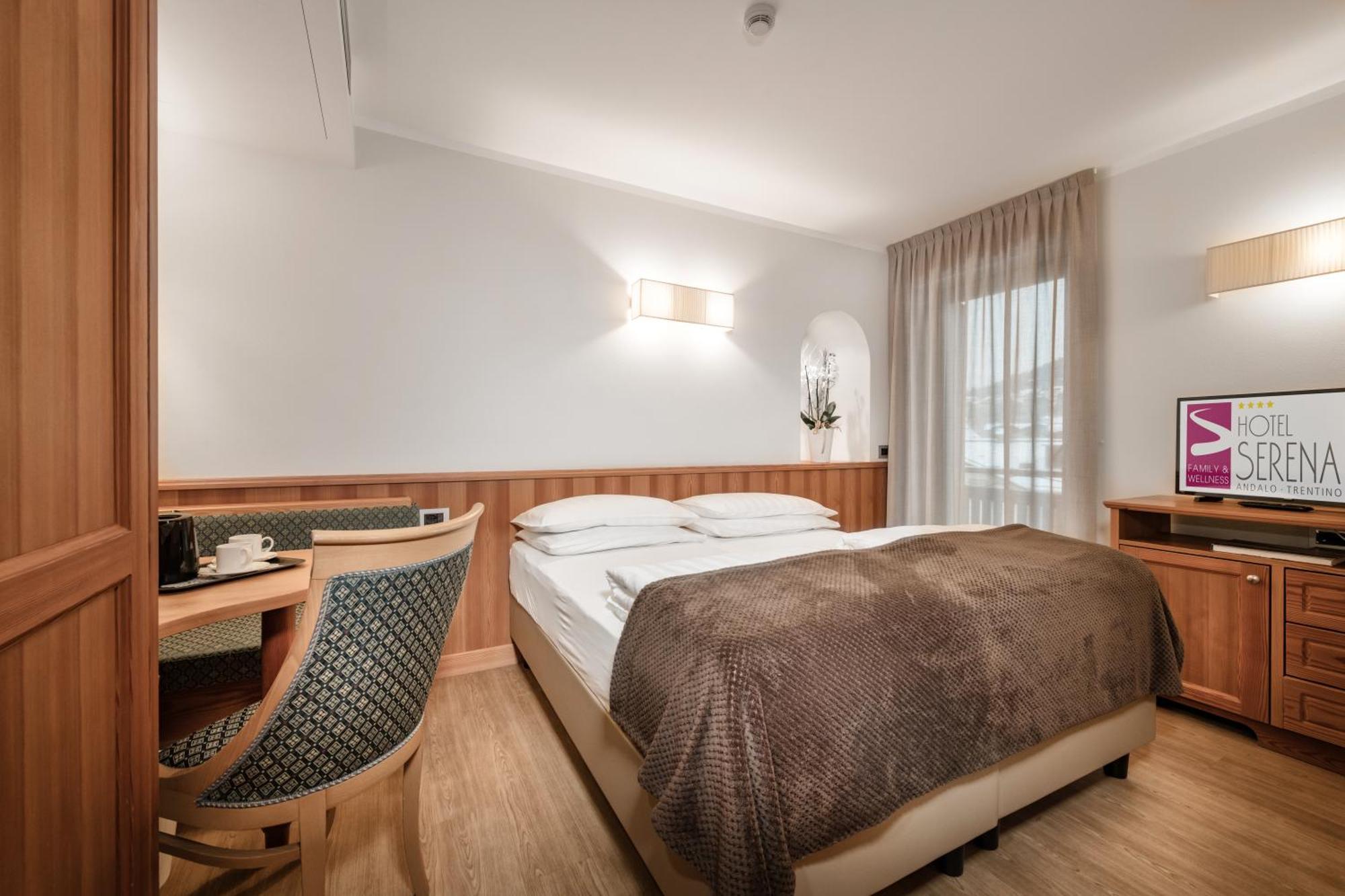 Family Hotel Serena อันดาโล ภายนอก รูปภาพ