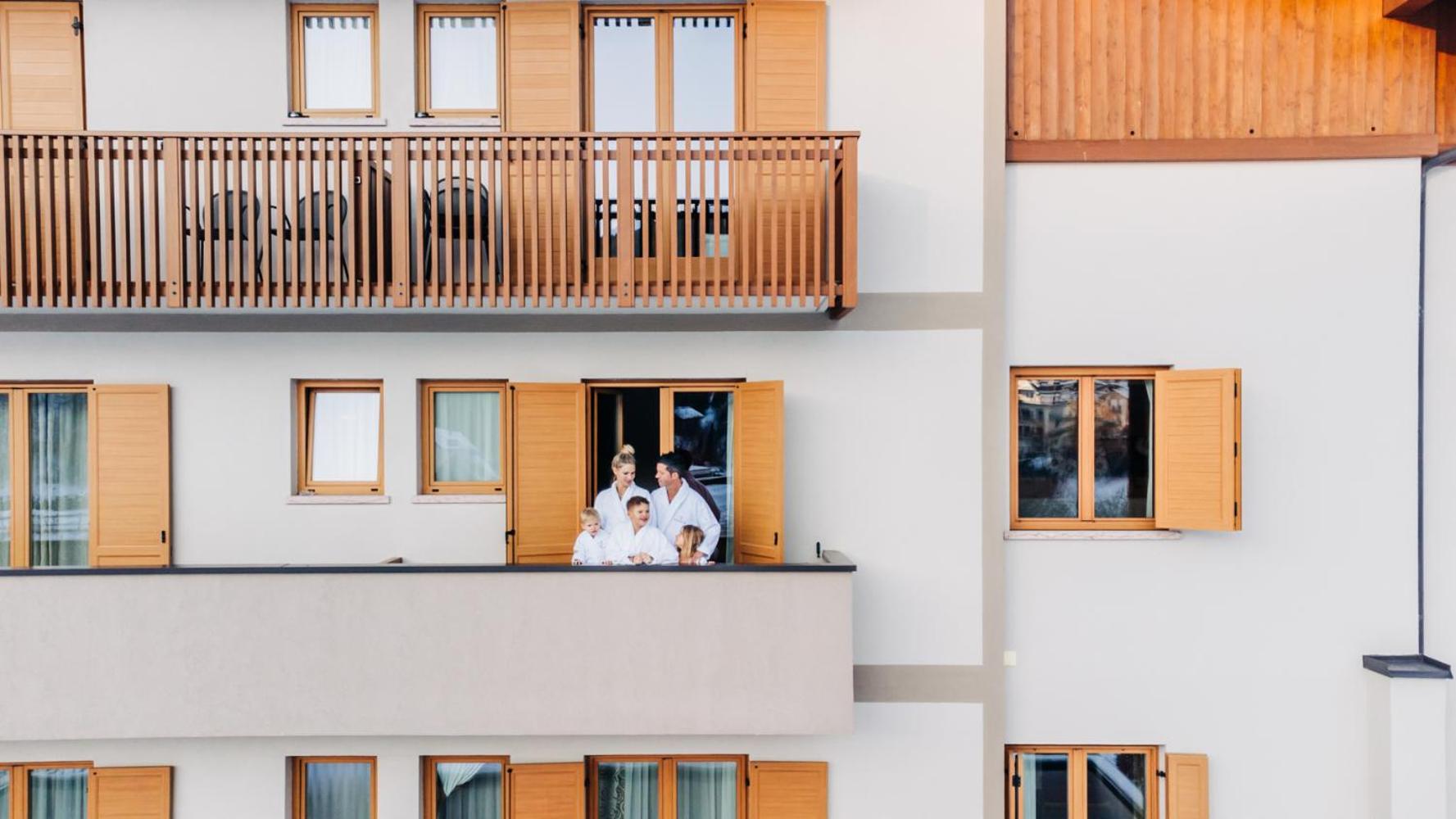 Family Hotel Serena อันดาโล ภายนอก รูปภาพ